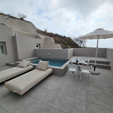 Petroma Cave Suites Vourvoúlos Екстериор снимка