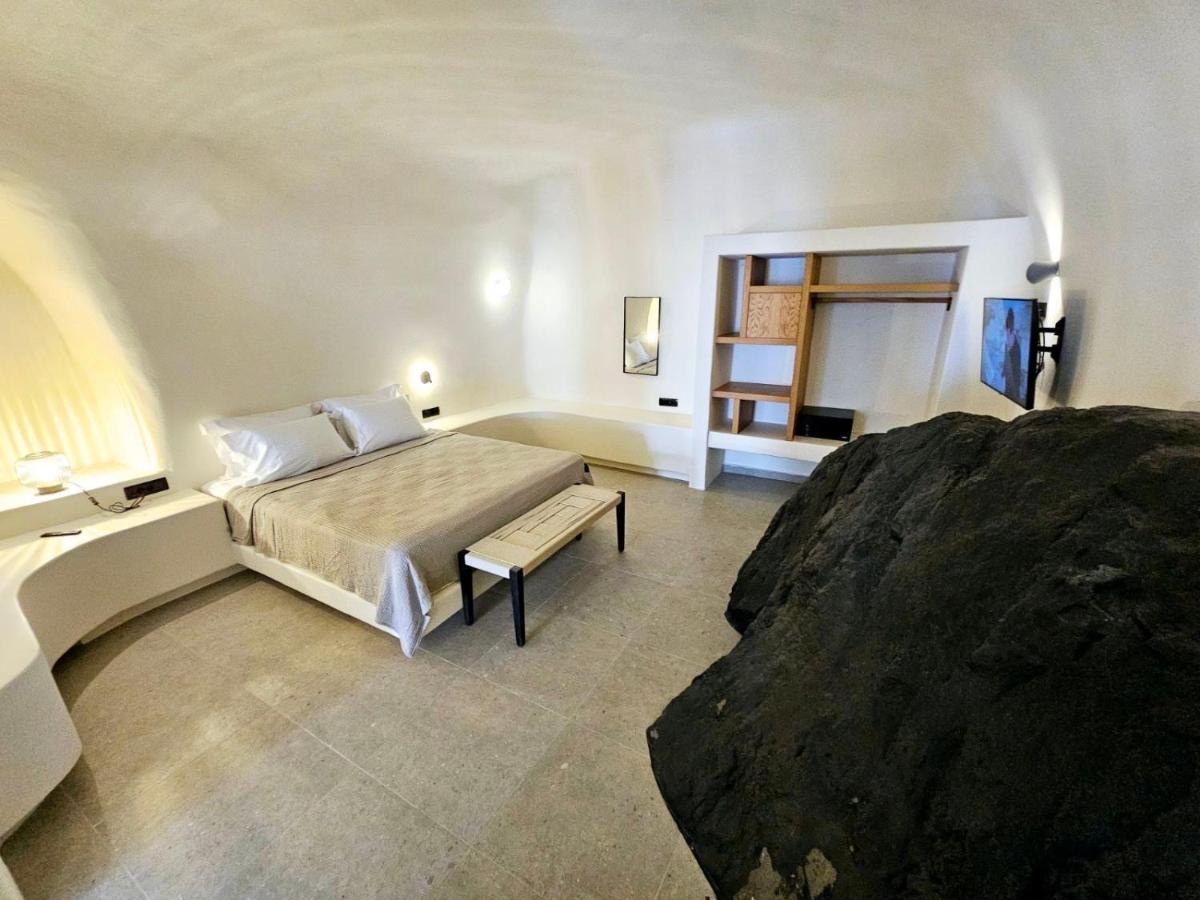 Petroma Cave Suites Vourvoúlos Екстериор снимка
